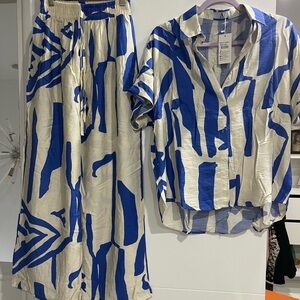 Blue and White Abstract Print Shirt